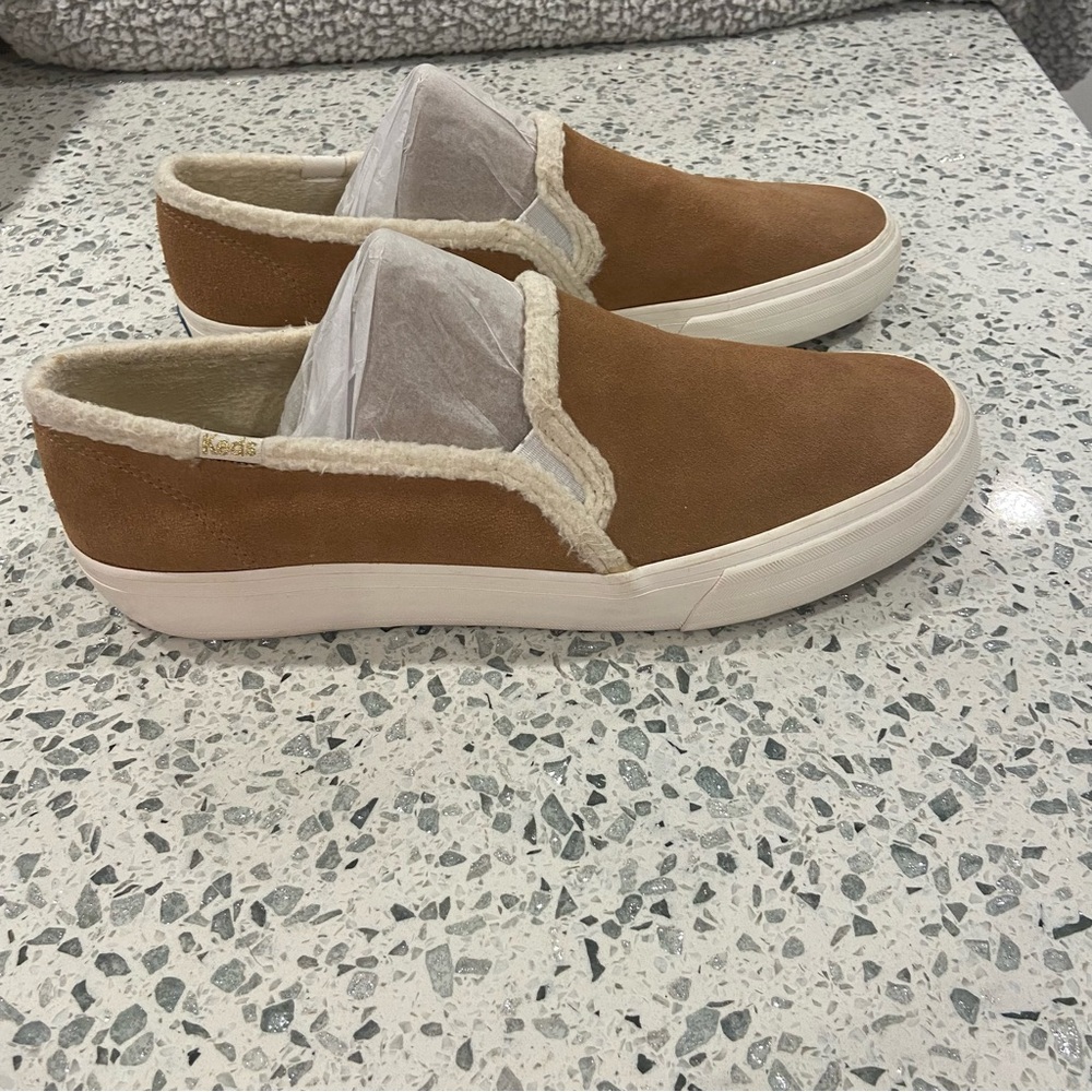 Keds Brown Suede Slip-On Sneakers with Fur Trim. Size 10.
